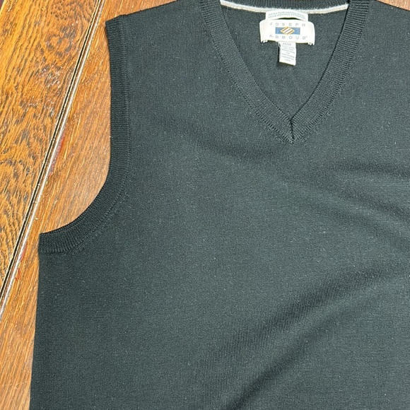 Joseph Abboud extra fine merino wool vest - Picture 4 of 6